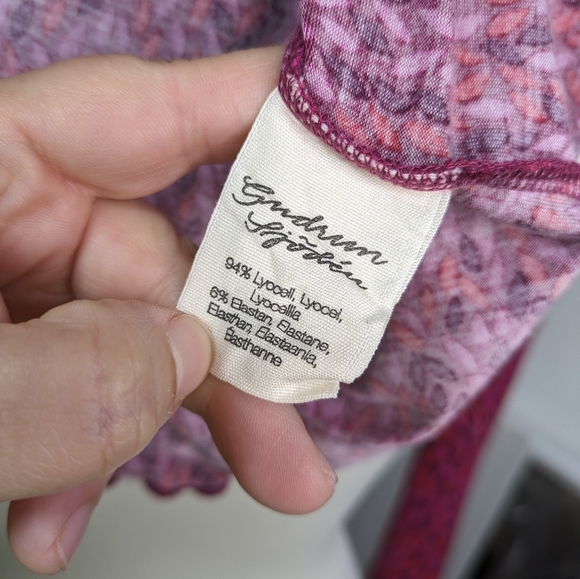 Gudrun Sjoden Pullover Top Medium Purple Pink Leaves Print Lettuce Hem Long Slee - Picture 10 of 14